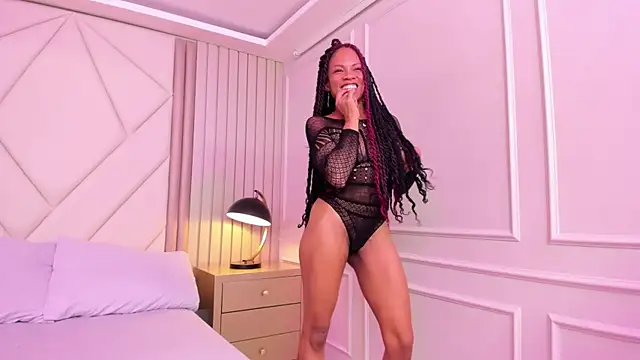 LailaDavidson online show from 12.15.25