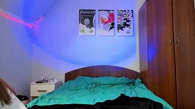 tinyglow online show from 12.20.25