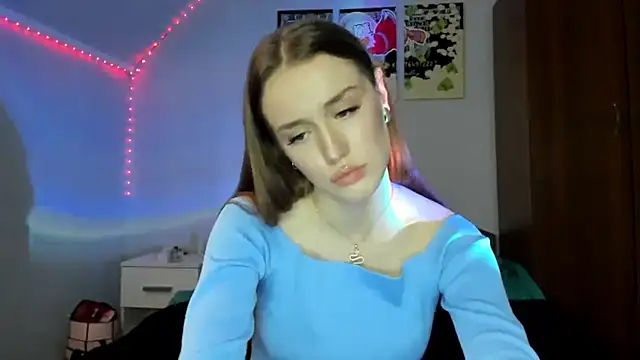 tinyglow online show from 03.01.26