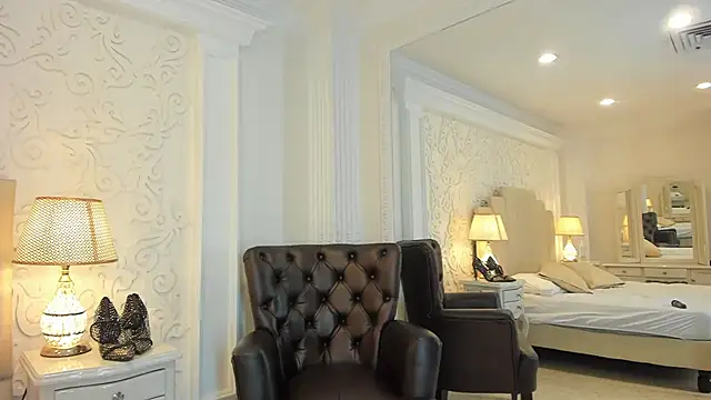 IvannaClaire online show from 12.04.25