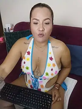 YessikaBaker1  online show from 11.28.25