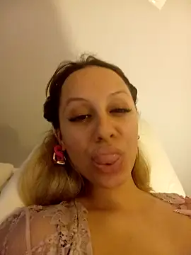 cleopatravodos online show from 11.19.25