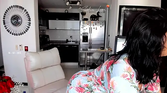 Snapshot of sofiasexhot chatting on 02.18.25 sofiasexhot online show from 02.18.25