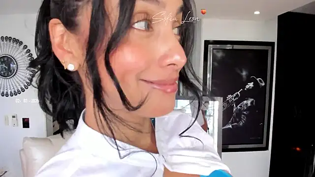 Snapshot of sofiasexhot chatting on 03.02.25 sofiasexhot online show from 03.02.25