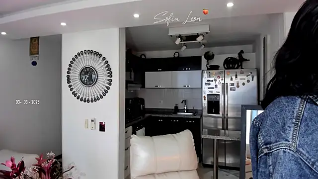 Snapshot of sofiasexhot chatting on 03.03.25 sofiasexhot online show from 03.03.25