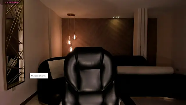 Snapshot of HaileyRoss_ chatting on 06.08.26 HaileyRoss online show from 06.08.26