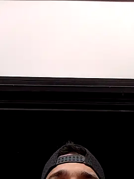 Snapshot of Davidgnzz1993 chatting on 11.15.25 Davidgnzz1993 online show from 11.15.25