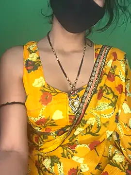 Snapshot of HOT-SUMAN-MISS chatting on 11.15.25 HOT-SUMAN-MISS online show from 11.15.25