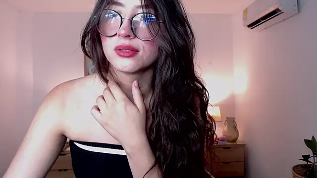 Snapshot of ChaosDoll__ chatting on 02.11.26 ChaosDoll online show from 02.11.26