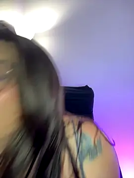 Snapshot of kaily_monroe chatting on 11.18.25 kaily monroe online show from 11.18.25