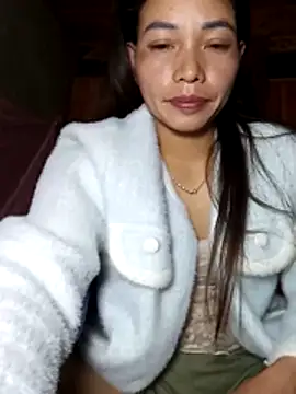 Snapshot of _Su-Su_ chatting on 12.13.25 Su-Su online show from 12.13.25