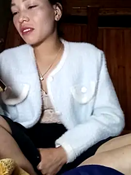 Snapshot of _Su-Su_ chatting on 12.14.25 Su-Su online show from 12.14.25