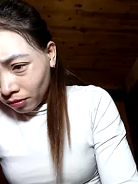 Snapshot of _Su-Su_ chatting on 12.18.25 Su-Su online show from 12.18.25