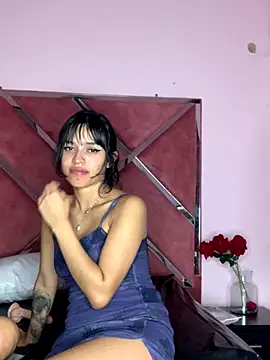 Snapshot of LiilithStonne chatting on 11.16.25 LiilithStonne online show from 11.16.25