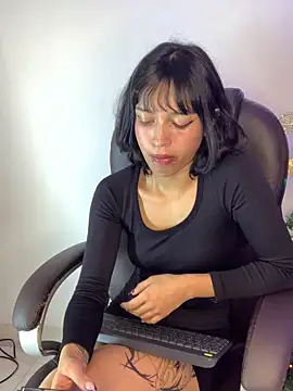 LiilithStonne online show from 12.19.25