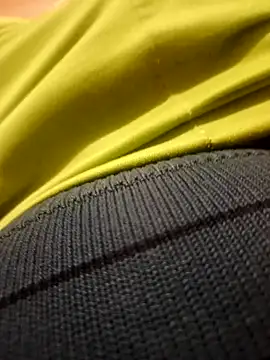 Snapshot of BuskedFester chatting on 11.30.25 BuskedFester online show from 11.30.25