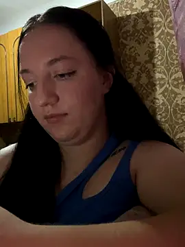 Snapshot of DianasLovex chatting on 11.19.25 DianasLovex online show from 11.19.25