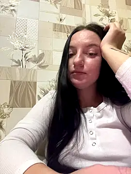 Snapshot of DianasLovex chatting on 11.23.25 DianasLovex online show from 11.23.25