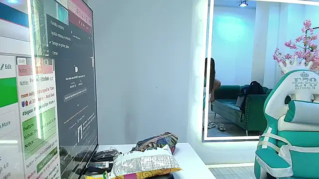 Gemma bellini online show from 12.04.25