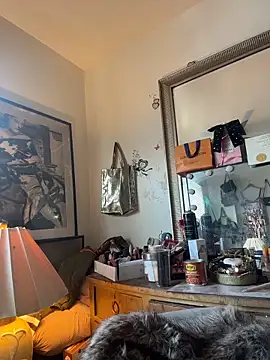 Motherbigbus online show from 12.19.25