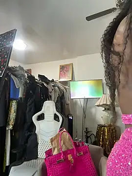 Snapshot of Motherbigbus chatting on 03.21.26 Motherbigbus online show from 03.21.26