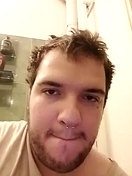 Snapshot of Ziulica chatting on 11.20.25 Ziulica online show from 11.20.25