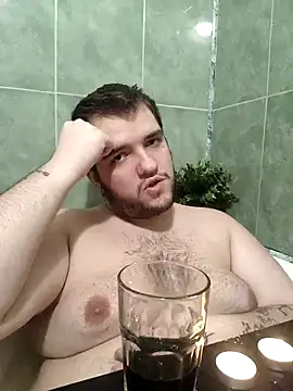 Snapshot of Ziulica chatting on 11.30.25 Ziulica online show from 11.30.25