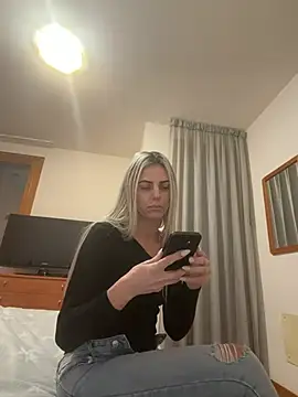 feliciafelon online show from 02.21.26