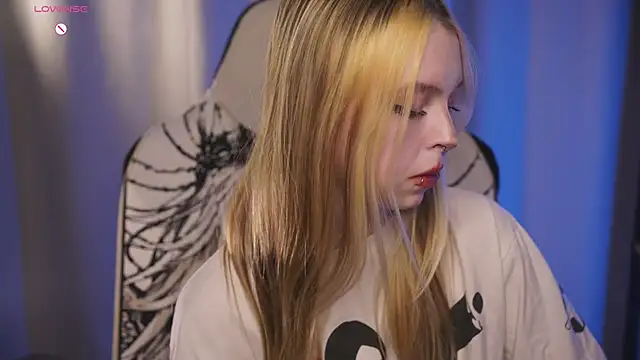 ElvenQueen online show from 03.08.26