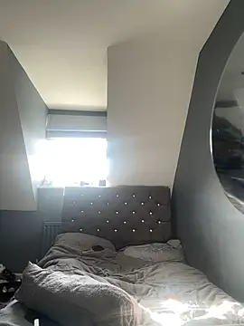 Snapshot of Blonde_Bunny chatting on 02.04.26 Blonde Bunny online show from 02.04.26