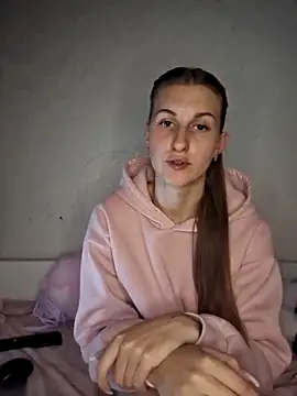 carolinakis  online show from 02.06.26