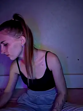 carolinakis  online show from 02.22.26