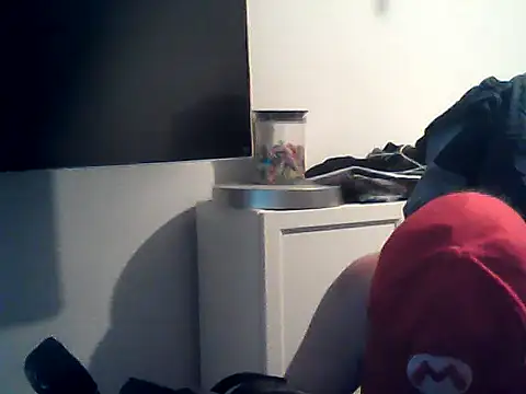 Snapshot of DesertedMonoxide chatting on 05.30.26 DesertedMonoxide online show from 05.30.26