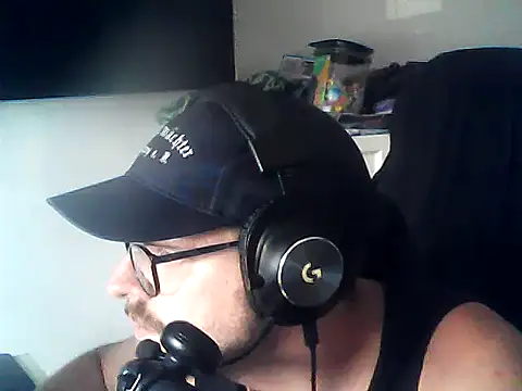 Snapshot of DesertedMonoxide chatting on 06.30.26 DesertedMonoxide online show from 06.30.26