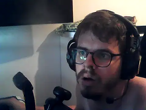 Snapshot of DesertedMonoxide chatting on 07.11.26 DesertedMonoxide online show from 07.11.26