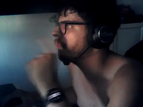 Snapshot of DesertedMonoxide chatting on 07.14.26 DesertedMonoxide online show from 07.14.26