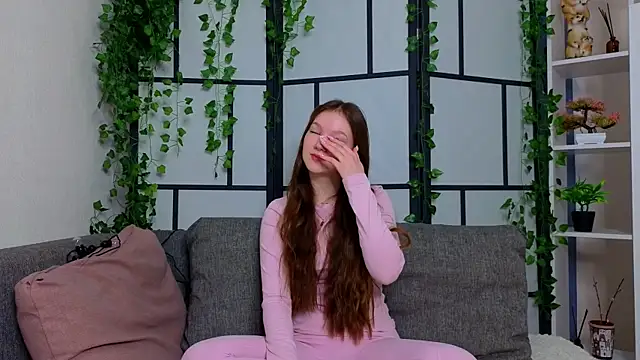 MelvinaEbner online show from 02.10.26