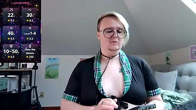 queerlyjaz online show from 05.02.26