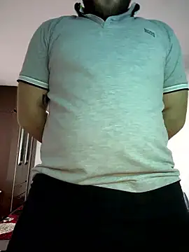 Snapshot of Andreiandu23 chatting on 01.11.26 Andreiandu23 online show from 01.11.26