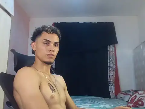 Snapshot of MischievousDuo chatting on 11.26.25 MischievousDuo online show from 11.26.25