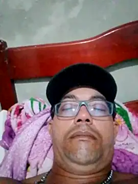 Paugostoso270515 online show from 04.24.26