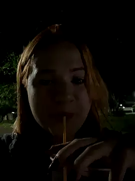 Snapshot of moranguinhofire chatting on 11.30.25 moranguinhofire online show from 11.30.25