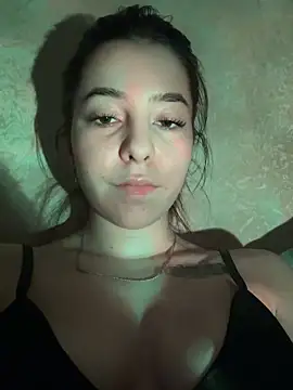 Anoraaa8A online show from 03.17.26