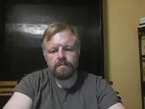 Snapshot of TheOneDonShaun chatting on 04.29.26 TheOneDonShaun online show from 04.29.26