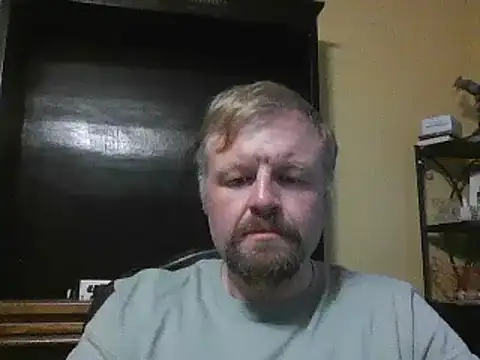 Snapshot of TheOneDonShaun chatting on 04.30.26 TheOneDonShaun online show from 04.30.26