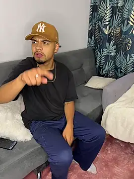 Snapshot of VioleeSaenz chatting on 03.02.26 VioleeSaenz online show from 03.02.26