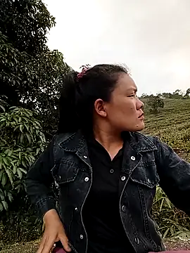 Snapshot of meomeo-00 chatting on 02.17.26 meomeo-00 online show from 02.17.26