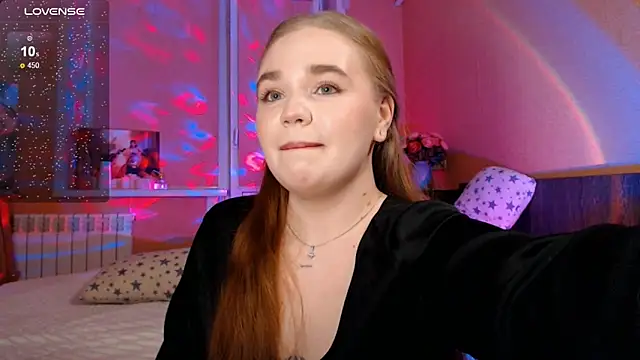 EmiRisse online show from 11.22.25