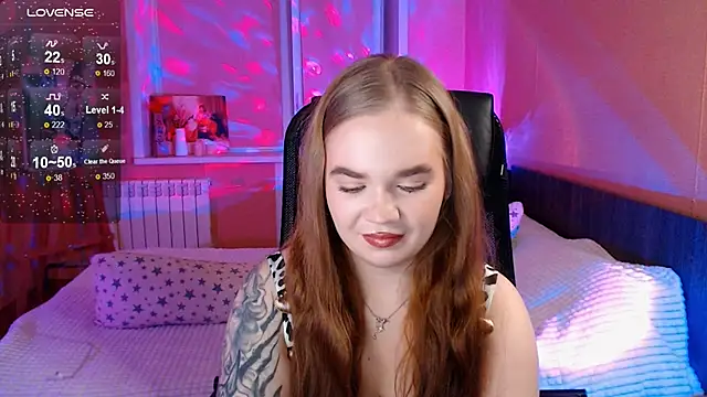 EmiRisse online show from 11.25.25