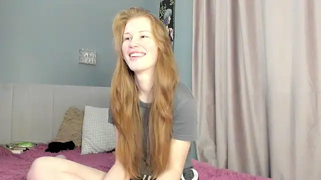 Snapshot of KarieBowery chatting on 02.12.26 KarieBowery online show from 02.12.26